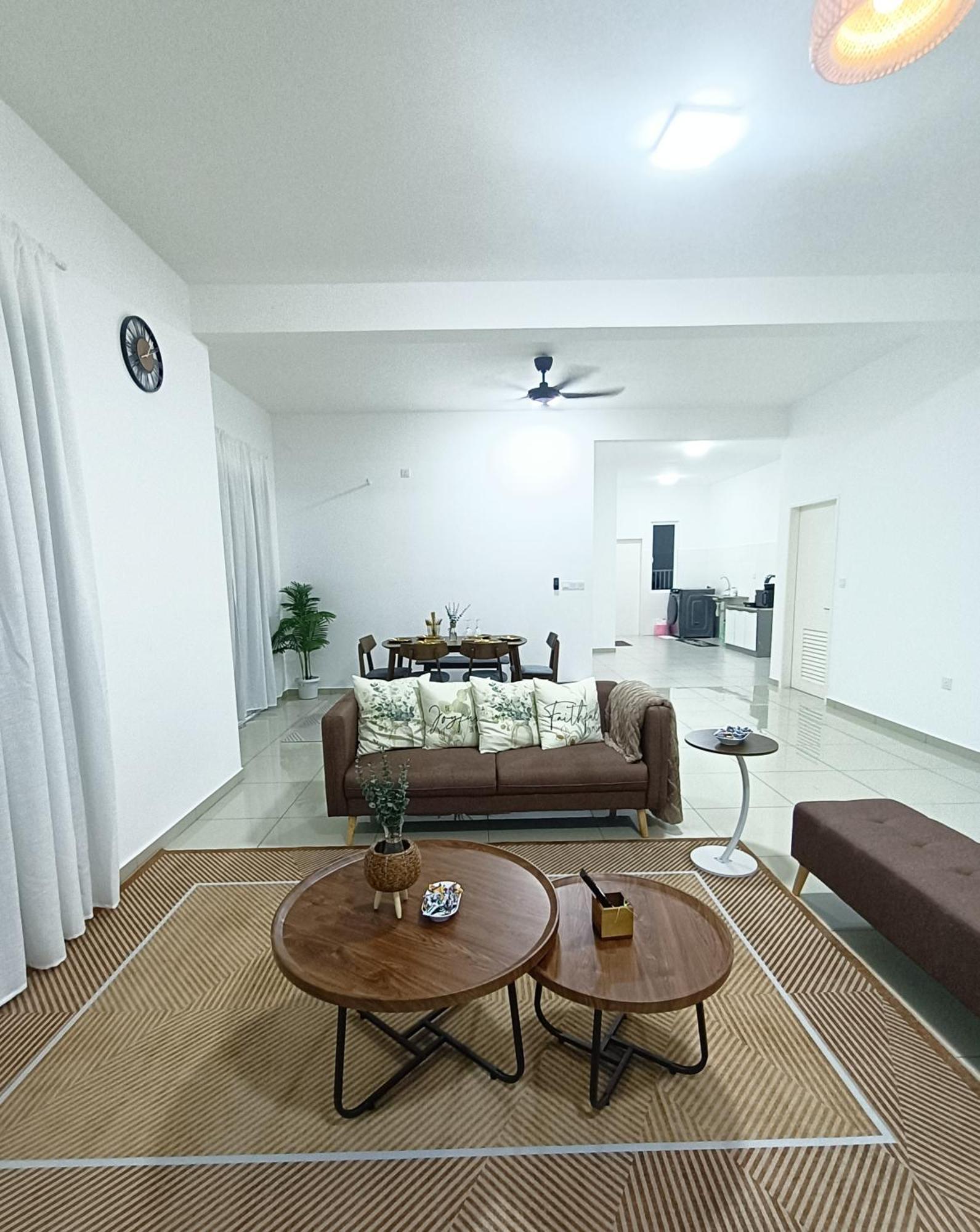 Bungavilla Resthouse Sendayan Port Dickson Bagian luar foto