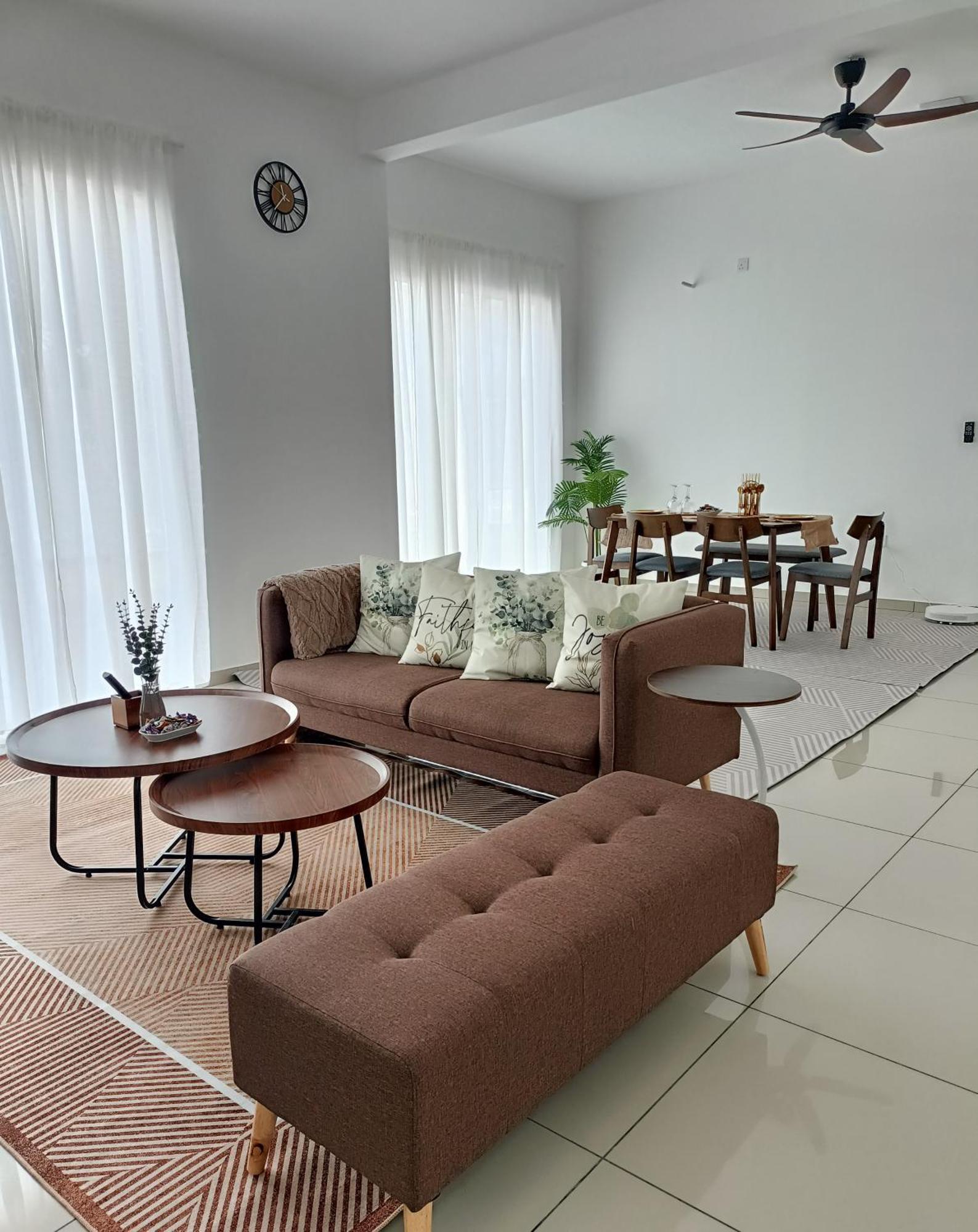 Bungavilla Resthouse Sendayan Port Dickson Bagian luar foto